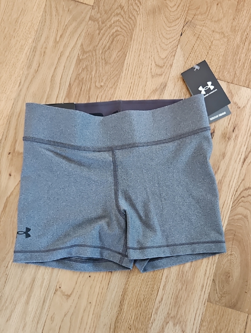 Under Armour Gray Athletic Shorts Performance Design Size Small